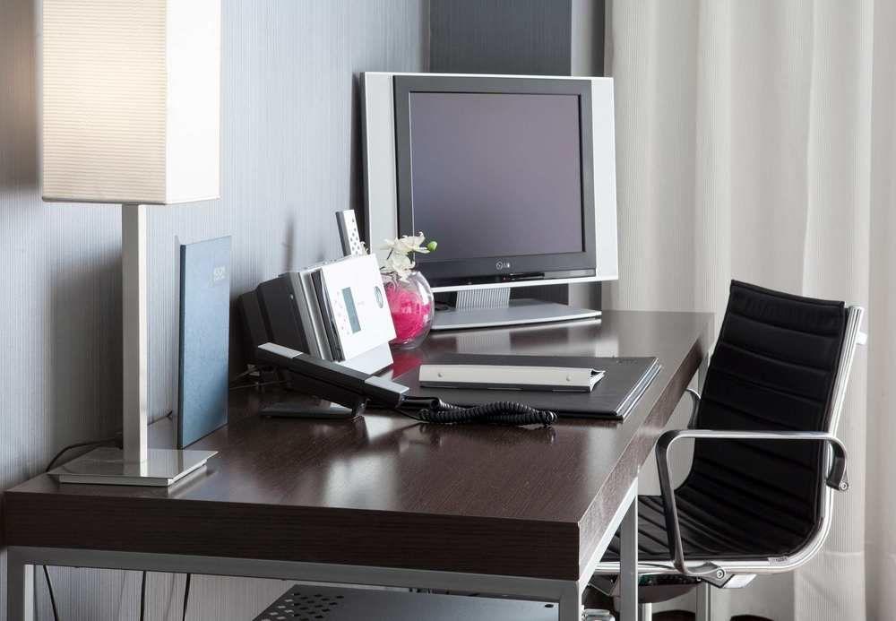 Ac Hotel Burgos By Marriott Bagian luar foto