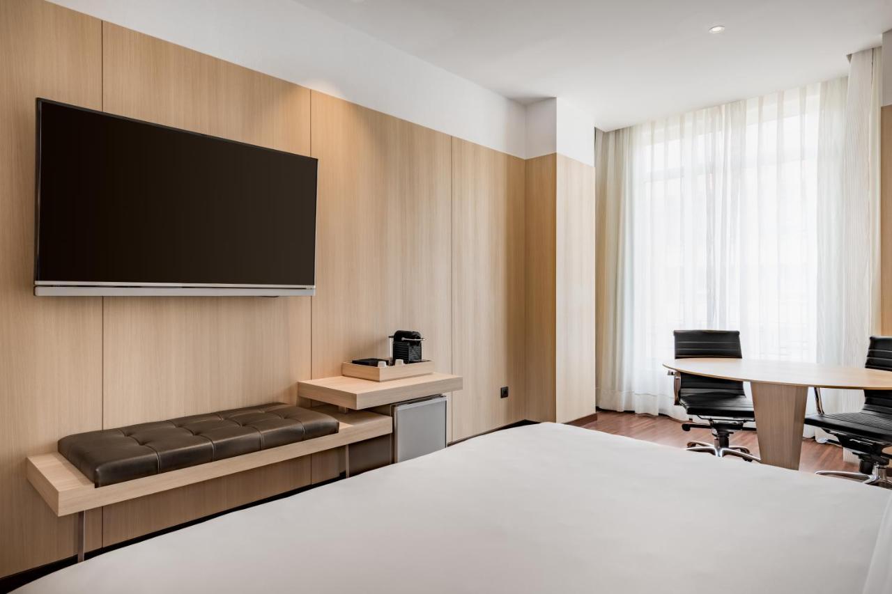 Ac Hotel Burgos By Marriott Bagian luar foto