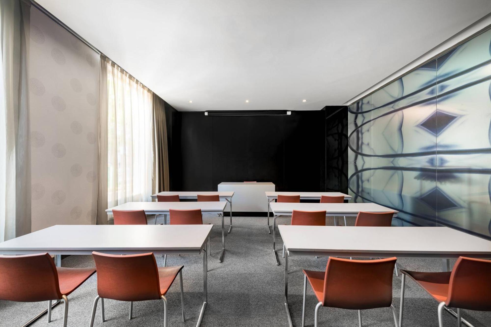 Ac Hotel Burgos By Marriott Bagian luar foto